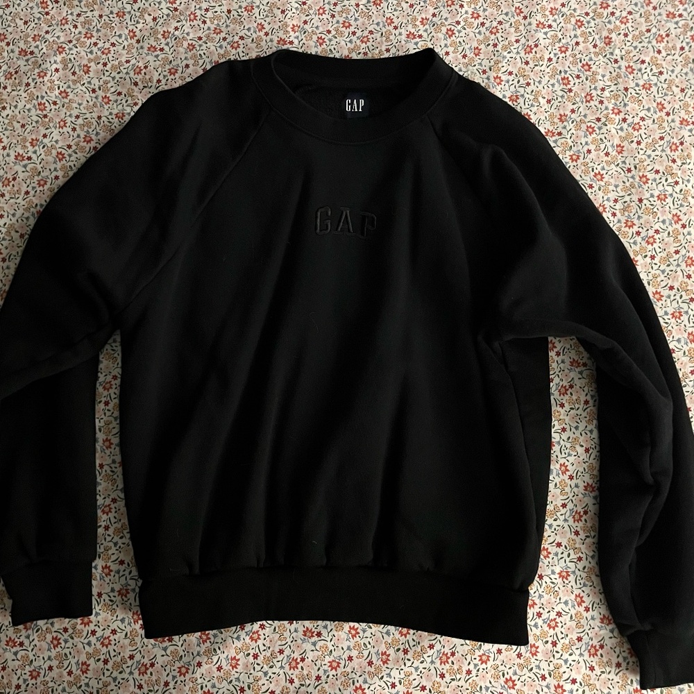GAP VintageSoft Raglan Sweatshirt - Small